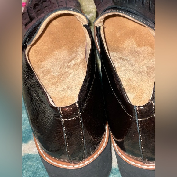 NWOB Naturalizer Darcy Patent Leather Loafers Kiltie Fringe Lug Sole Size 10 NEW - Picture 6 of 9